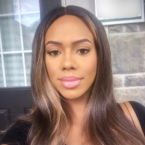 Meet your Posher, Ruby - Picture 1 of 1